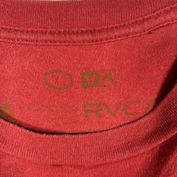 Used RVCA Red Cotton T-shirt LARGE - Picture 2 of 4